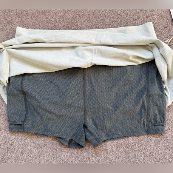 Vuori - Halo Performance Skirt - Salt Heather - Picture 13 of 13